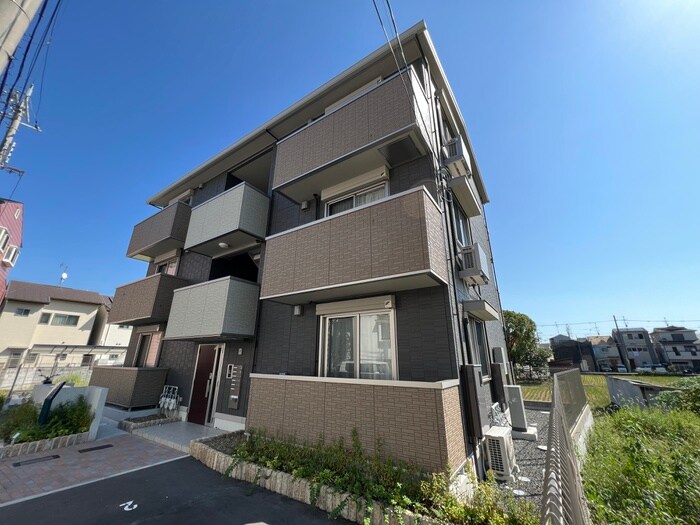 物件外観写真1　(外観写真)