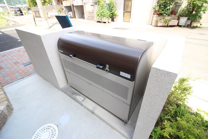 物件外観写真6　(建物設備)