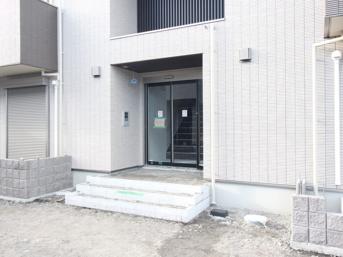 FLAT　OUT　Z　（A）の物件外観写真
