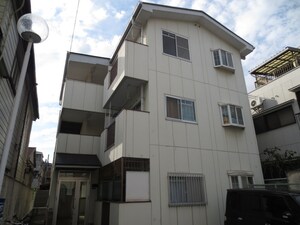 ハイツ鷹合外観写真