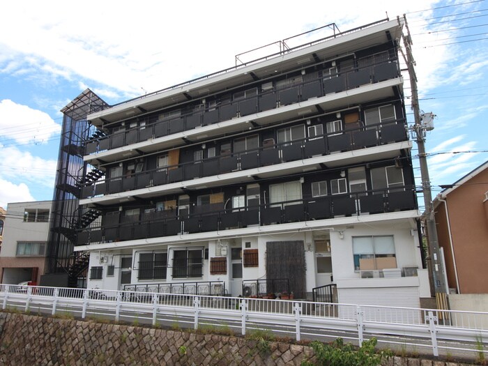 物件外観写真4　(外観写真)