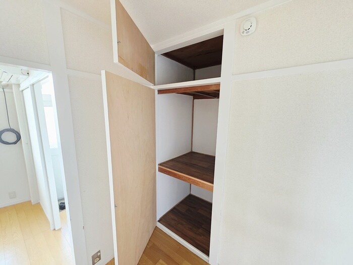 物件内観写真12　(収納)