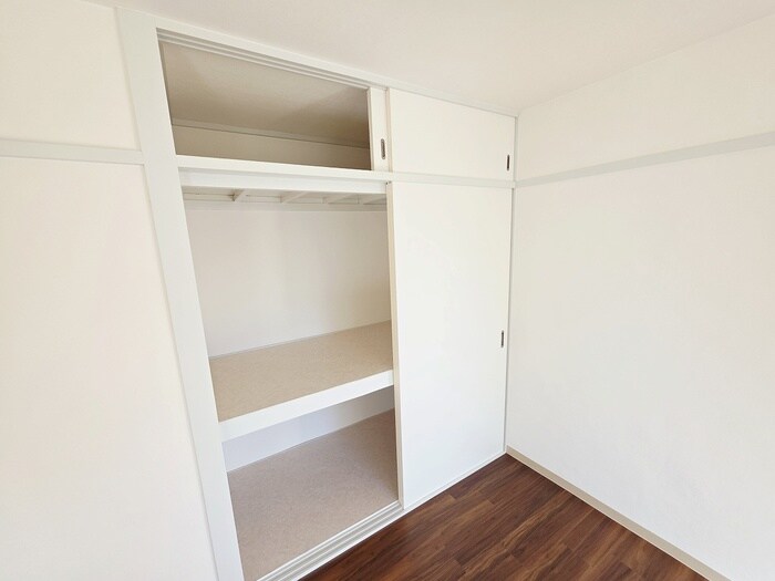 物件内観写真12　(収納)