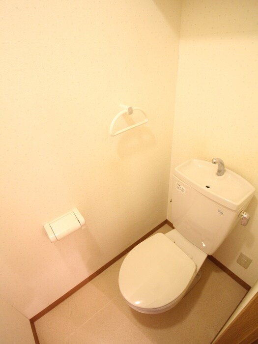 物件内観写真11　(トイレ)