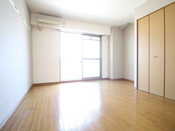 物件内観写真18　(居室)