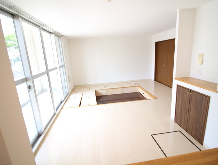 物件内観写真8　(居室)