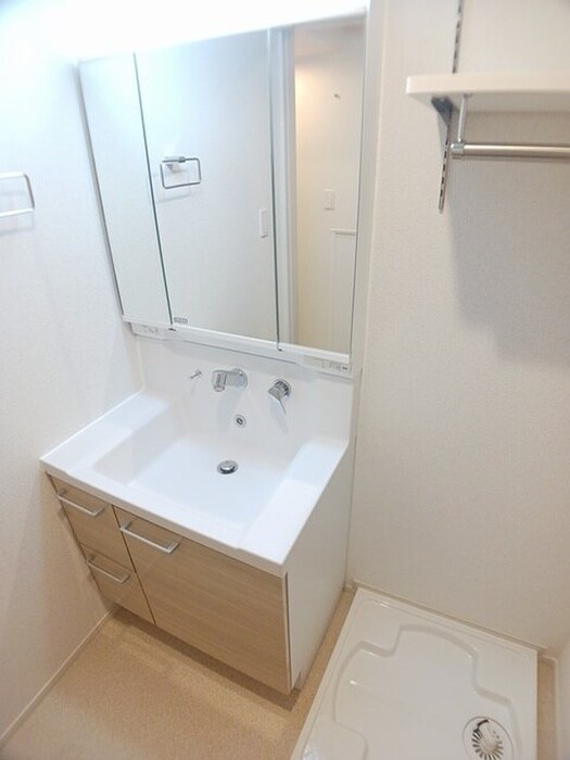 物件内観写真9　(洗面)