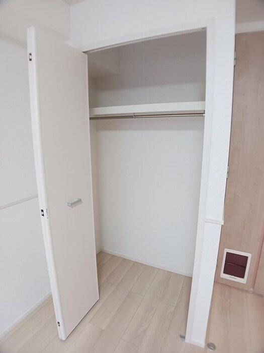物件内観写真12　(収納)