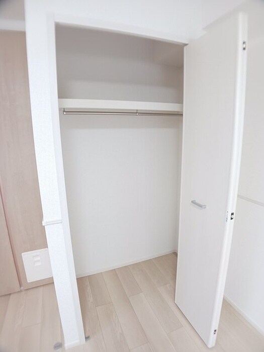 物件内観写真12　(収納)