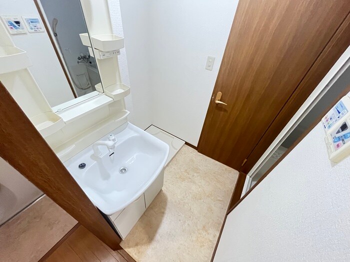 物件内観写真10　(洗面)