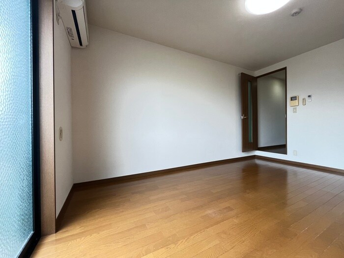 物件内観写真18　(居室)