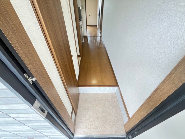 物件内観写真20　(玄関)