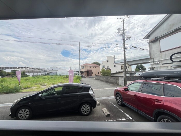 物件内観写真22　(室内からの展望)