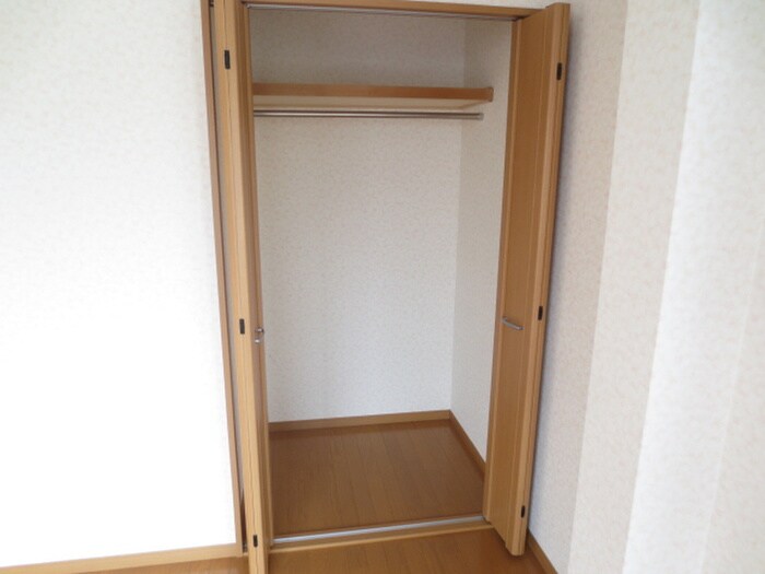 物件内観写真10　(収納)
