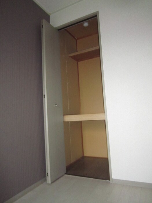 物件内観写真12　(収納)