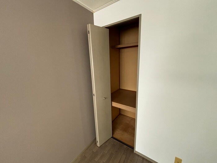 物件内観写真13　(収納)