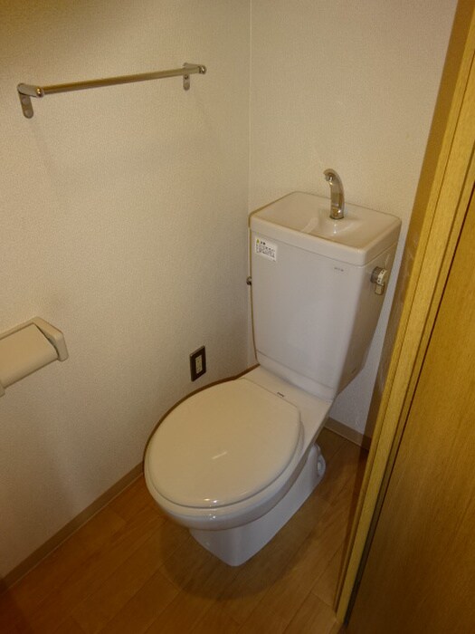 物件内観写真7　(トイレ)