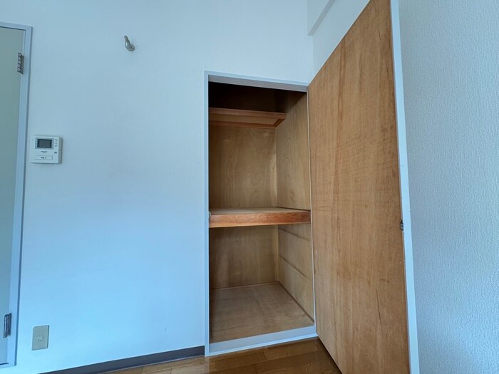 物件内観写真16　(収納)