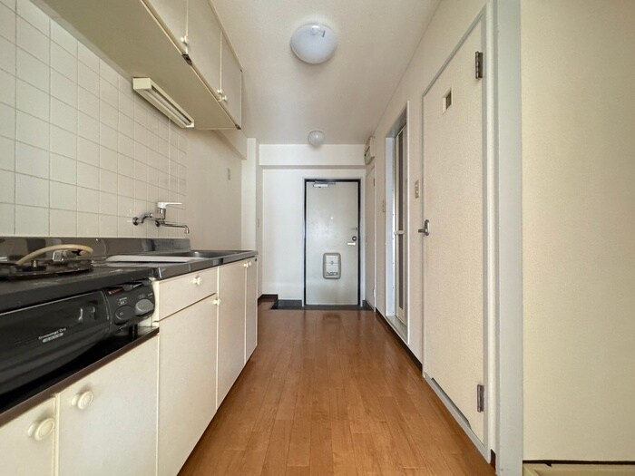 物件内観写真18　(廊下)