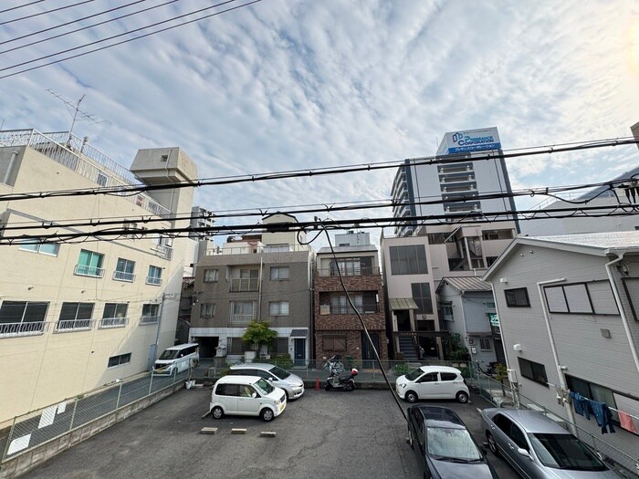 物件内観写真22　(室内からの展望)