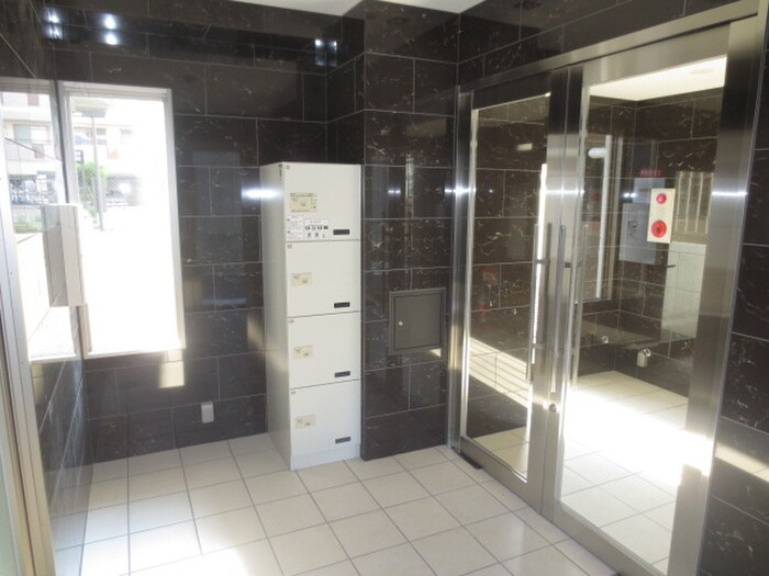 物件外観写真4　(建物設備)