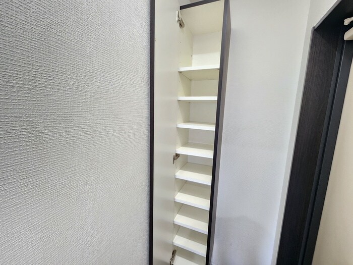 物件内観写真16　(靴箱)