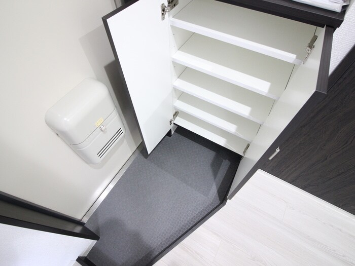 物件内観写真16　(靴箱)