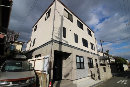 茨木市並木町　一戸建て外観写真