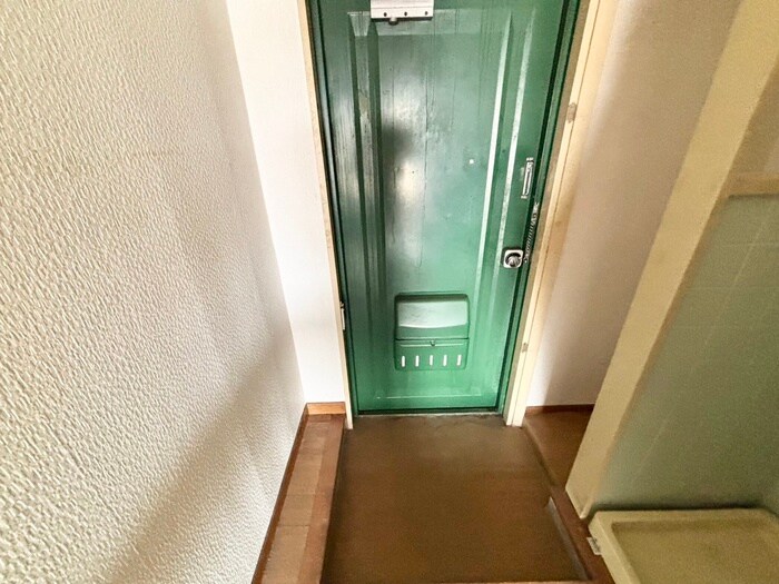 物件内観写真14　(玄関)
