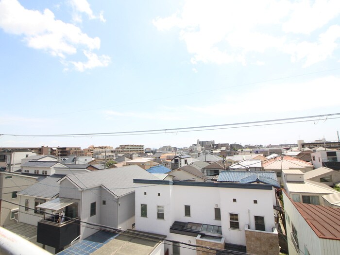 物件内観写真16　(室内からの展望)