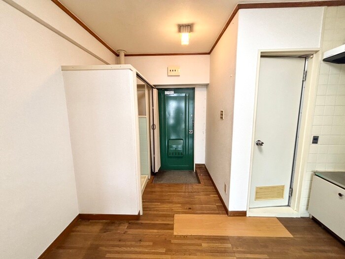 物件内観写真19　(廊下)