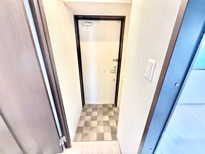 物件内観写真17　(玄関)