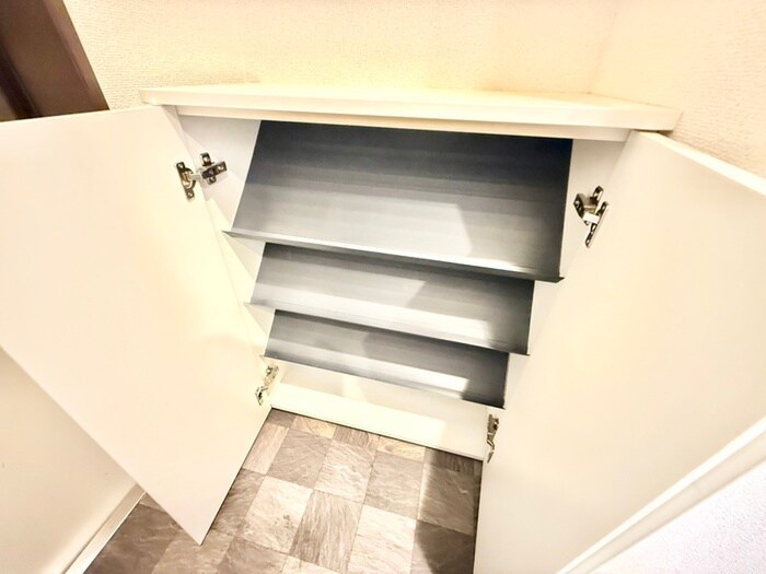 物件内観写真19　(靴箱)