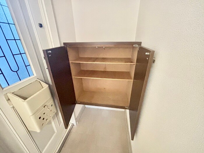 物件内観写真17　(靴箱)