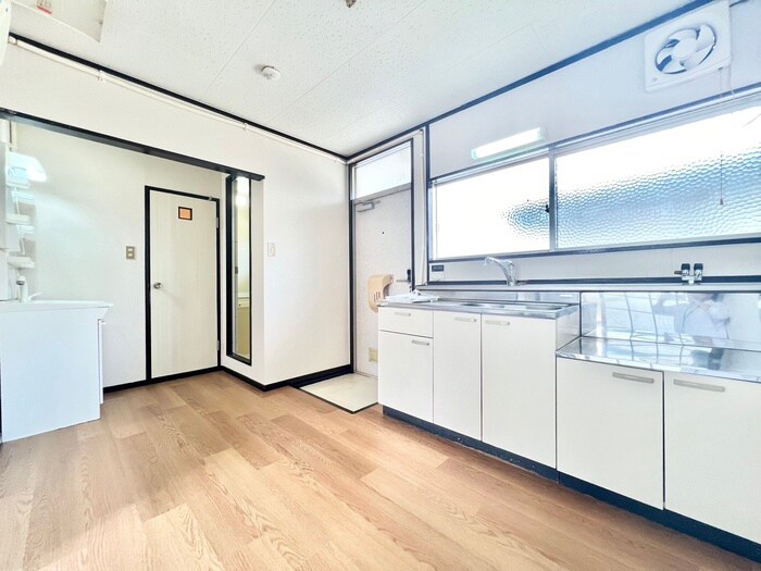 物件内観写真5　(居室)