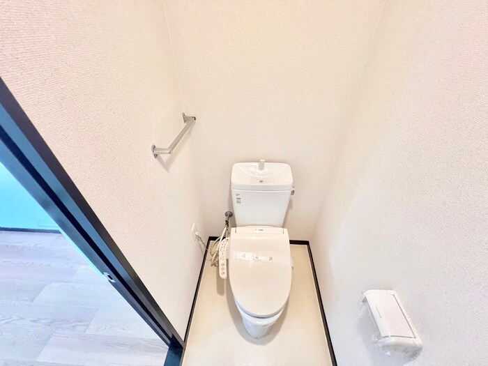 物件内観写真11　(トイレ)