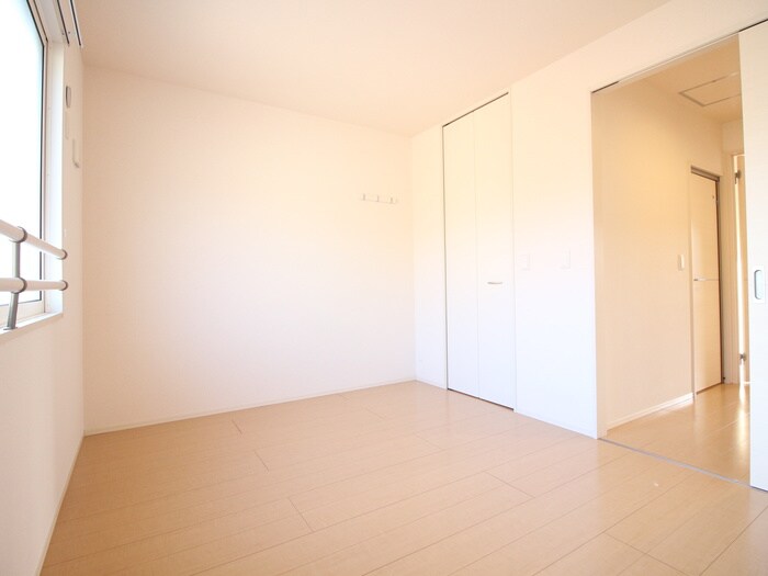 物件内観写真11　(居室)