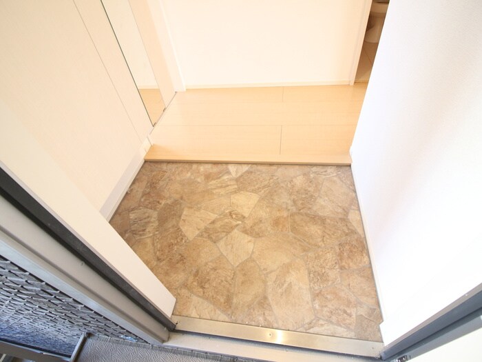 物件内観写真17　(玄関)