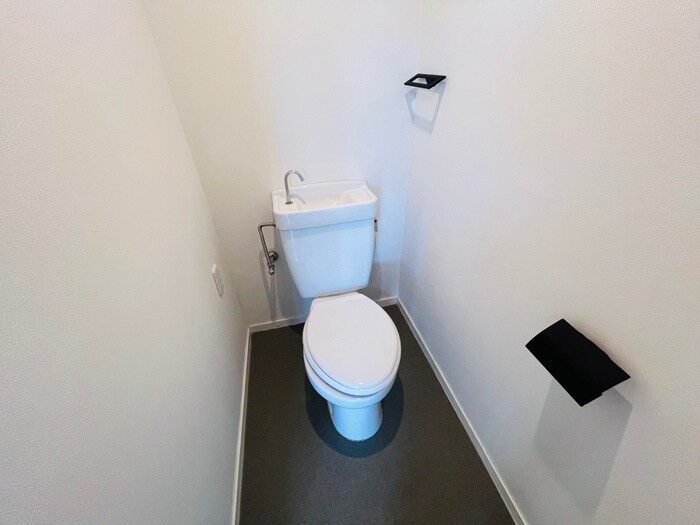 物件内観写真12　(トイレ)