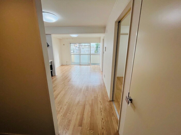 物件内観写真15　(廊下)