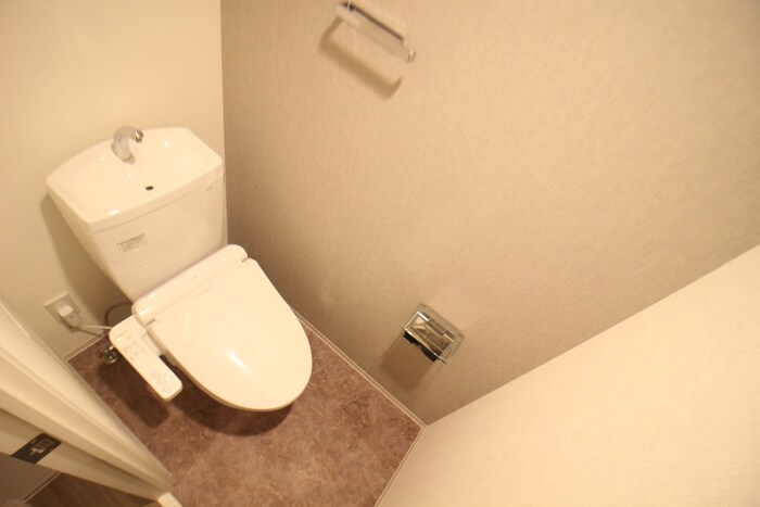 オルフェア鶴ヶ丘駅前のトイレ