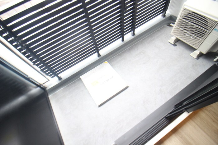 オルフェア鶴ヶ丘駅前のベランダ・バルコニー