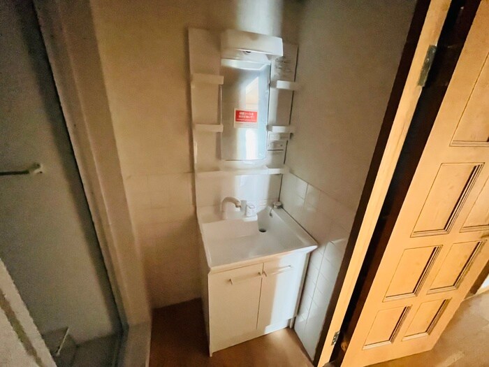 物件内観写真13　(洗面)