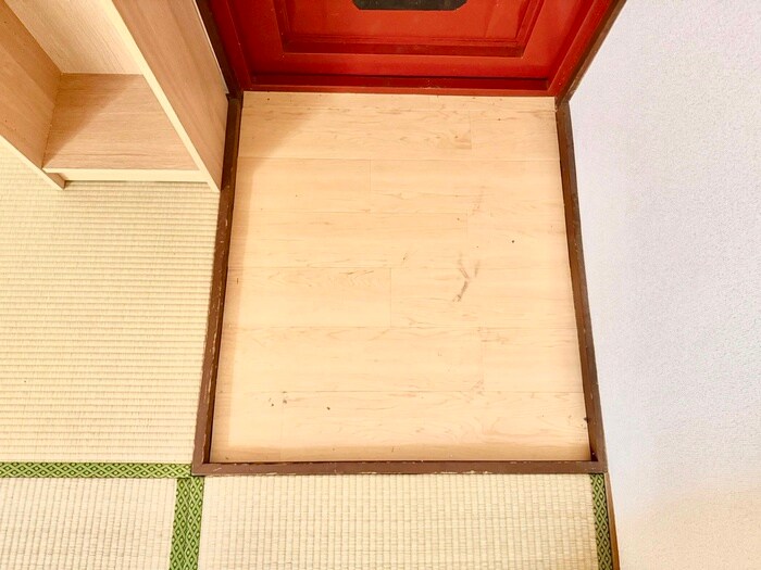 物件内観写真7　(玄関)