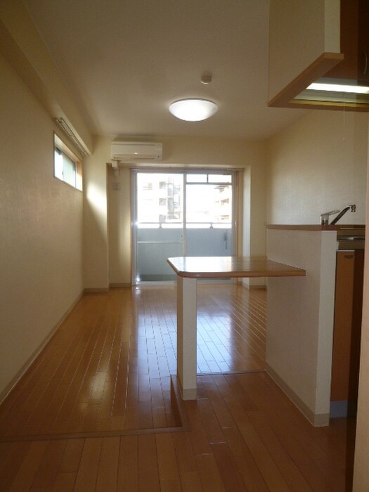 物件内観写真10　(居室)