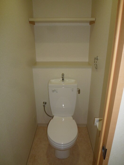 物件内観写真13　(トイレ)