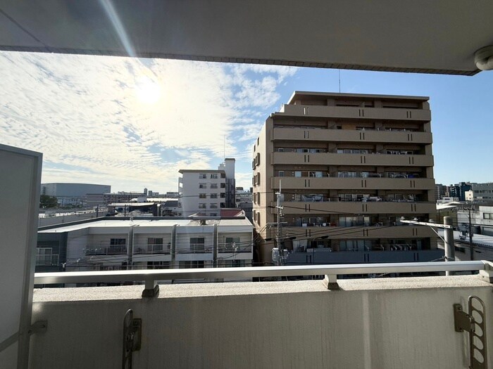 物件内観写真18　(室内からの展望)