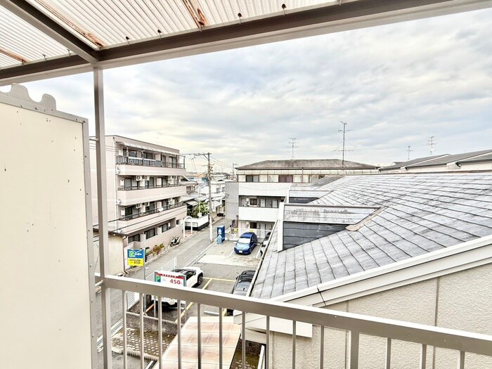 物件内観写真18　(室内からの展望)