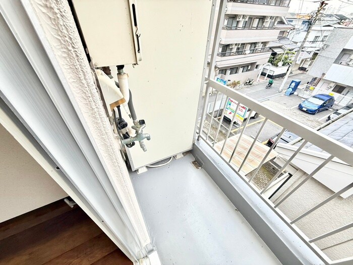 物件内観写真20　(洗濯機置場)