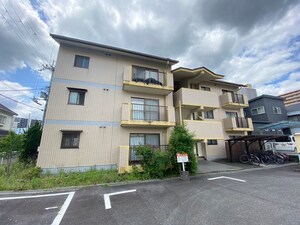 エステート桜野外観写真